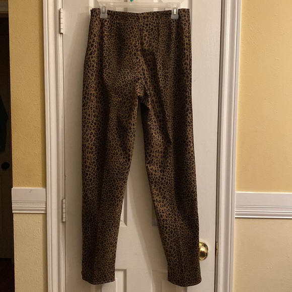 Telluride Leopard print pants; Size 8 - Picture 2 of 4